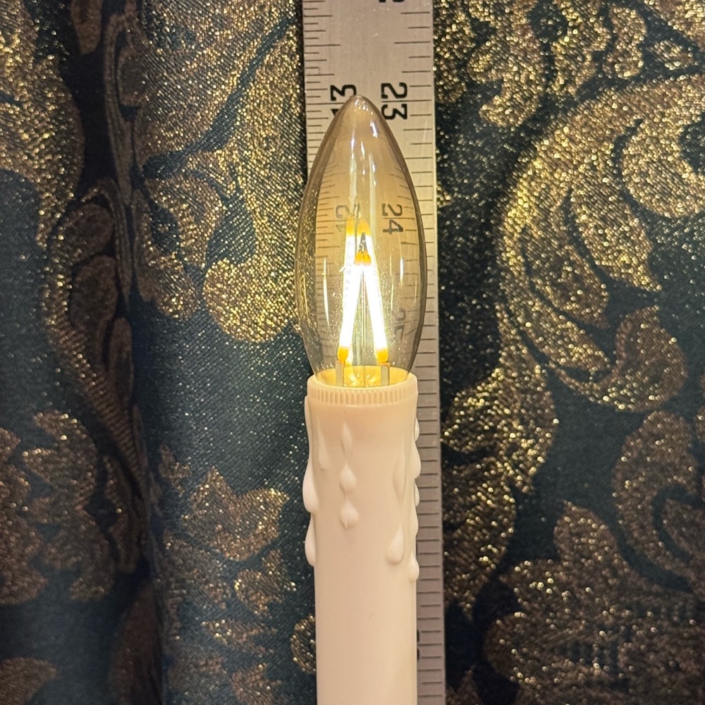 Set Of 4 Bethlehem Lights Premium Cordless Window Candles & 4 Replacement Bulbs - Picture 7 of 8